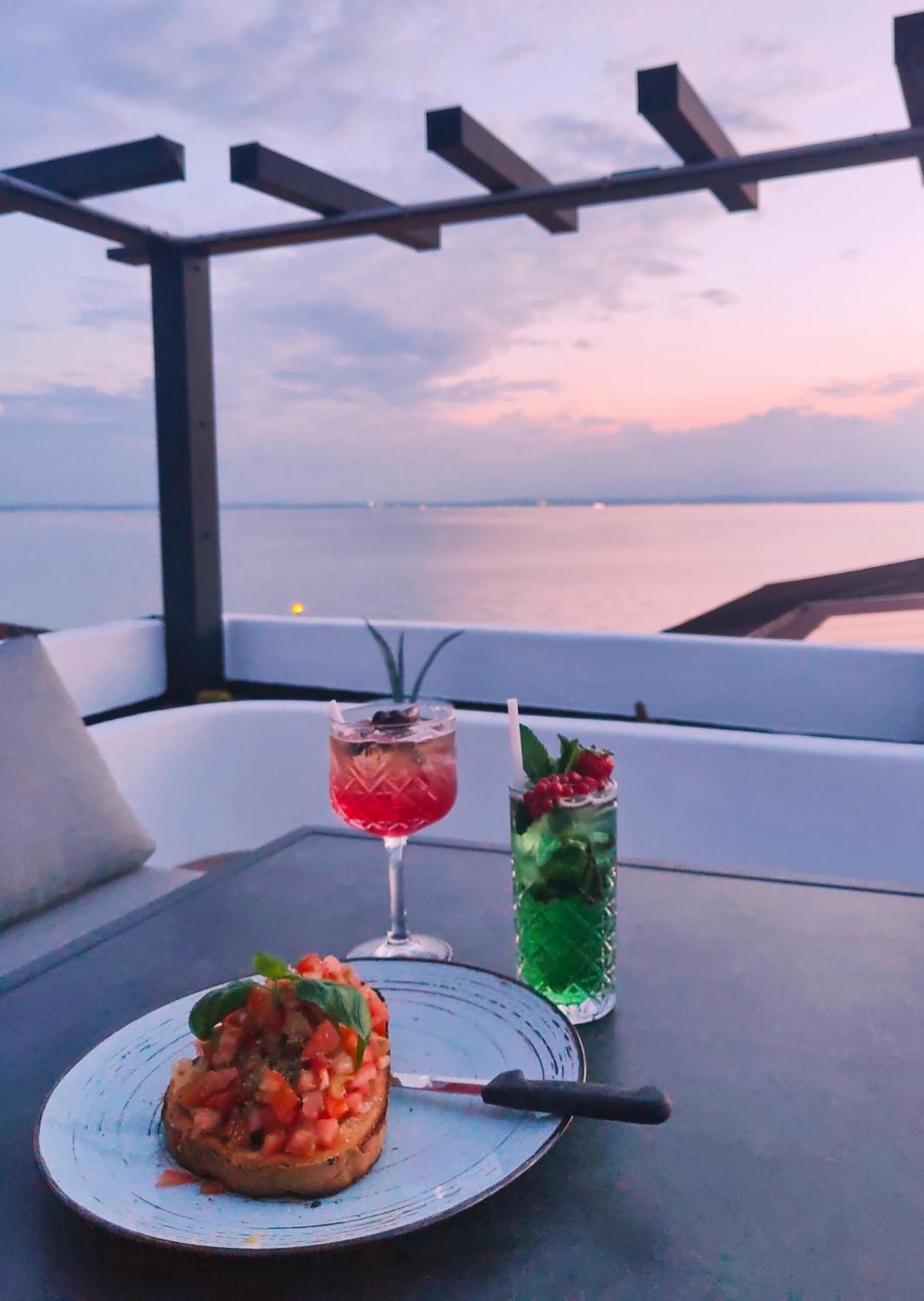 Appartamento Con Vista Mozzafiato Lazise Eksteriør billede